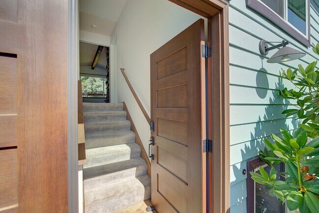 Foto del edificio - 5Bd/3Ba Edmonds House