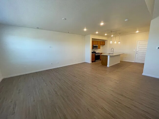 Foto del edificio - 1551 Spring Water Pt