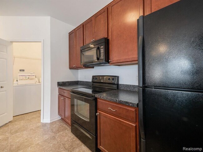 Foto del edificio - 964 W Summerfield Gln Cir