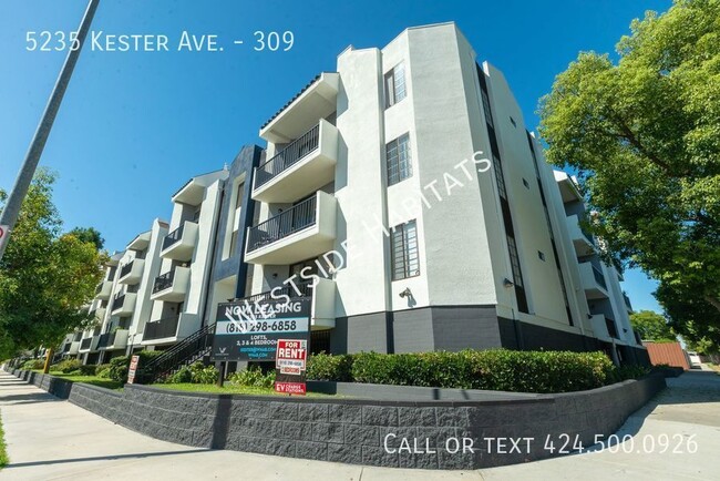 Building Photo - 5235 Kester - Gorgeous, fully renovated bu...