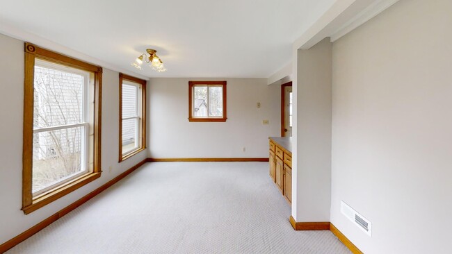 Building Photo - 70 Cushman Rd
