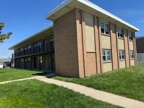 Building Photo - 5508 W 55th St