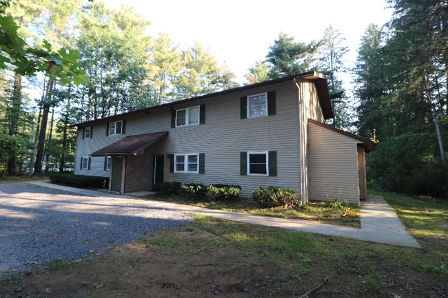 Foto del edificio - 4 Waldron Ln