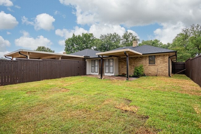 Building Photo - 1206 Mayapple Drive