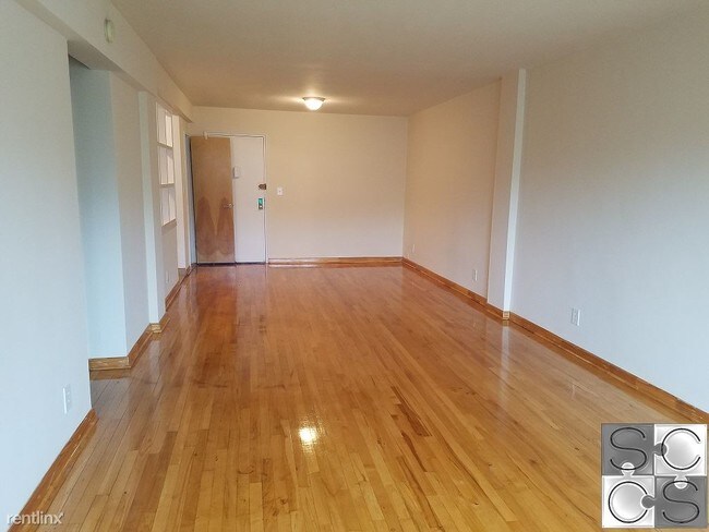 Building Photo - 279 N Broadway