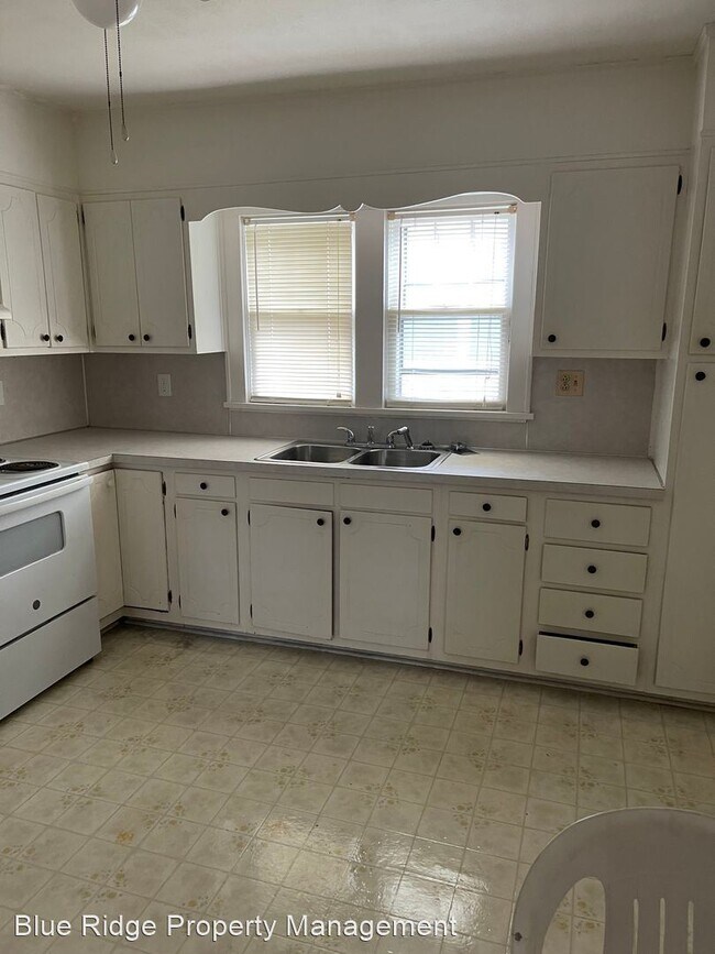 Building Photo - 3 br, 1 bath House - 1728 Virginia Avenue