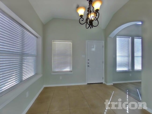 Building Photo - 11119 Maidenfair Dr