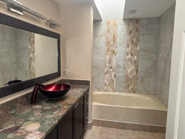 Building Photo - 5088 Thyme Dr