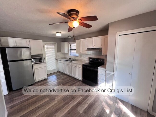 Building Photo - Windtree Villas- Briton Circle