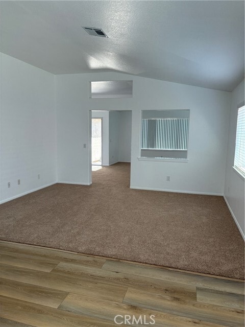 Foto del edificio - 17584 Fisher St