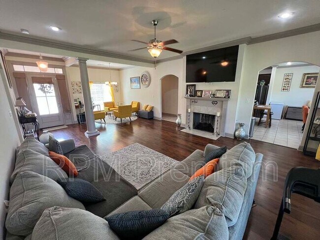 Foto del edificio - 18063 River Landing Dr