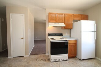 Building Photo - 1510 Benttree Dr