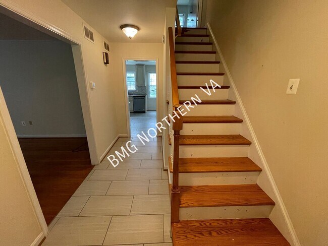Foto del edificio - 7905 Lewinsville Rd