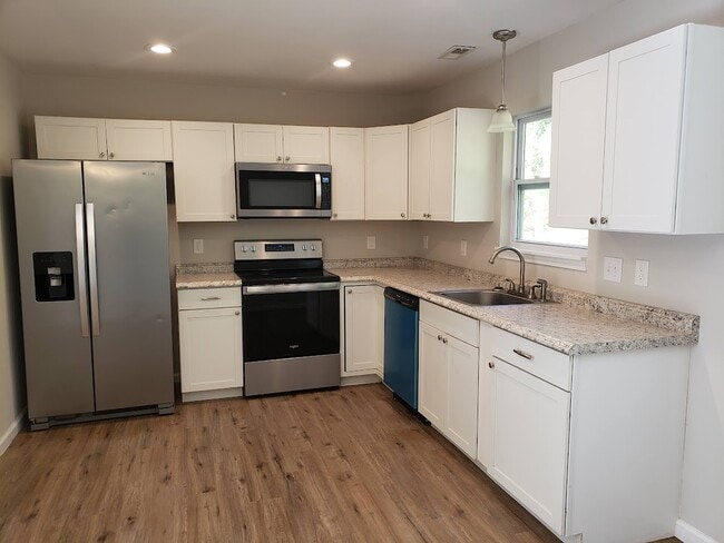 Foto del edificio - 800 Smith Grove Rd