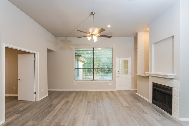 Building Photo - 7422 Silent Hills