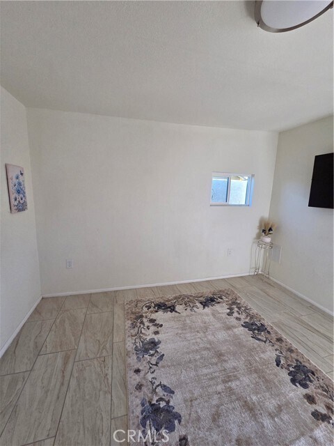 Foto del edificio - 16437 Live Oak St