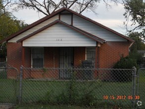 Building Photo - 10007-10007 Candlewood Pl