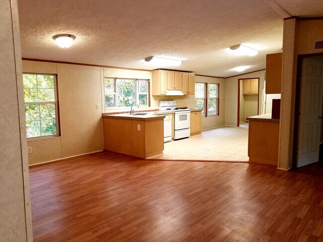 Foto del edificio - 96 White Oak Gap Rd