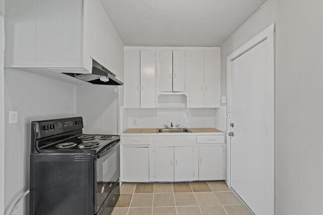 Foto del edificio - 10922 Oswego St
