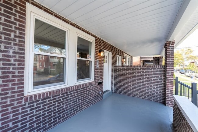 Building Photo - 531 N Euclid Ave