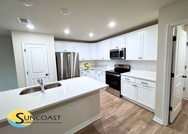 Foto del edificio - 23 Ryker Ln