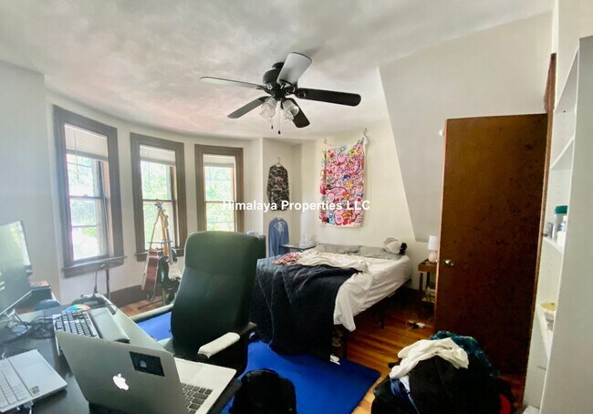 Foto del edificio - 250 Harvard St