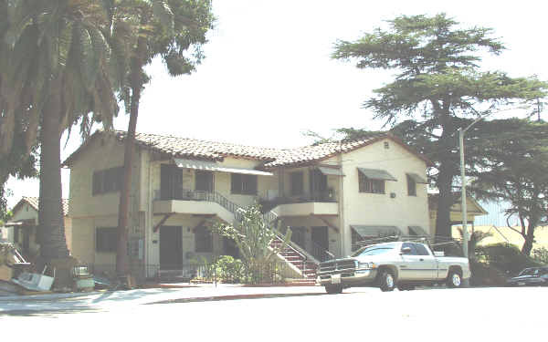 Primary Photo - 236 Lake Shore Ter