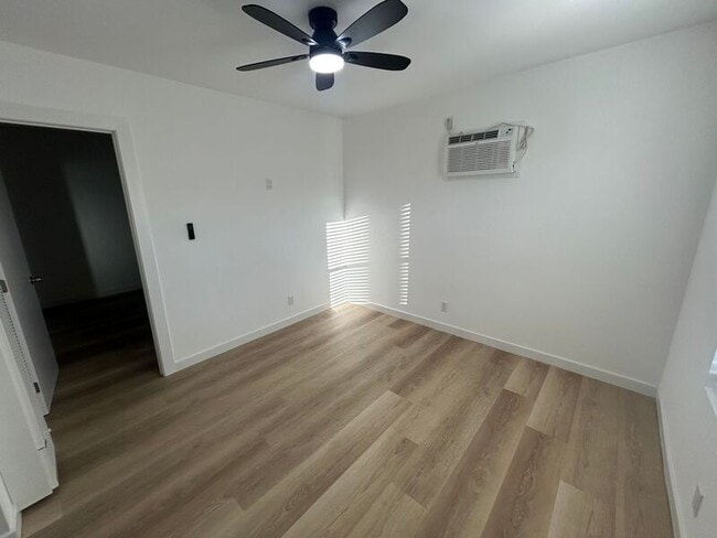 Foto del edificio - 2228-2232 1/2 Mira Vista Ave