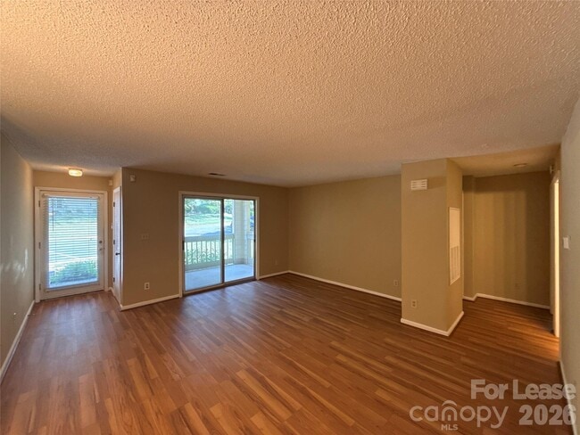 Building Photo - 1021 Churchill Downs Ct