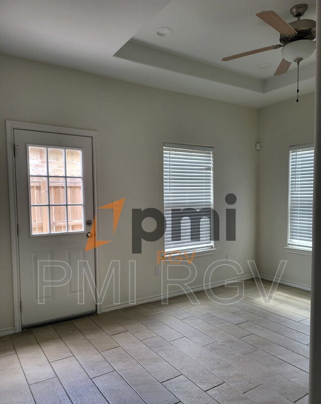 Foto del edificio - 5600 Nightingale Ave
