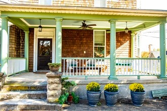 Building Photo - 1537 S Rolling Rd