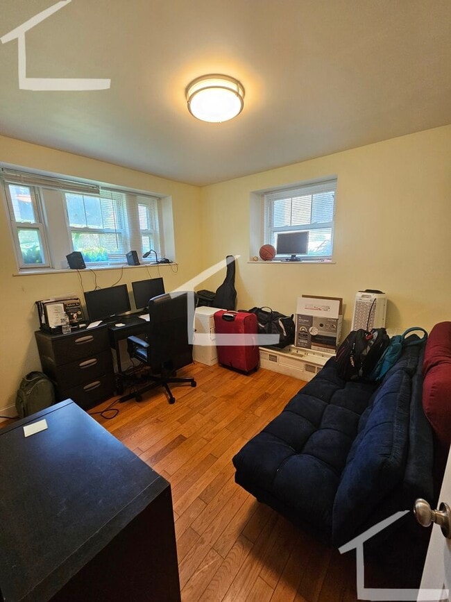 2bed basement unit rent $2400 - 2bed basement unit rent $2400 House