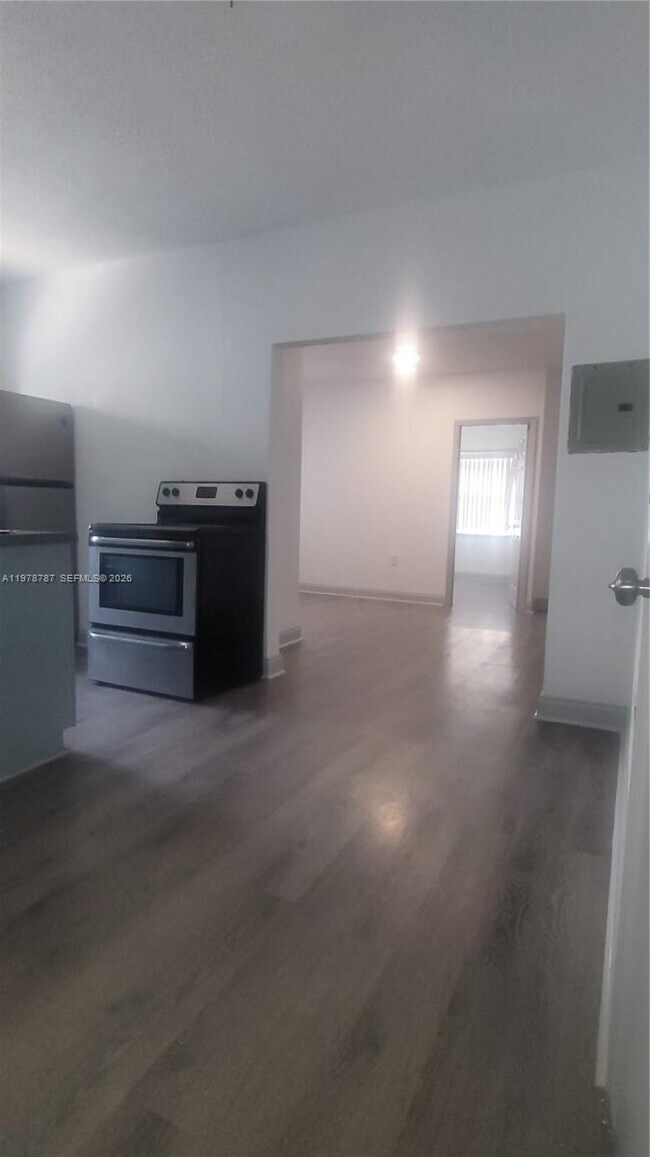 Foto del edificio - 1322 SW 7th St