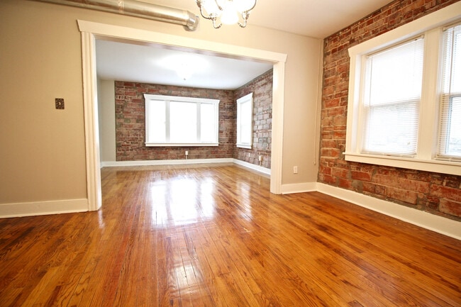 Interior Photo - Vanderbilt Place E 42nd
