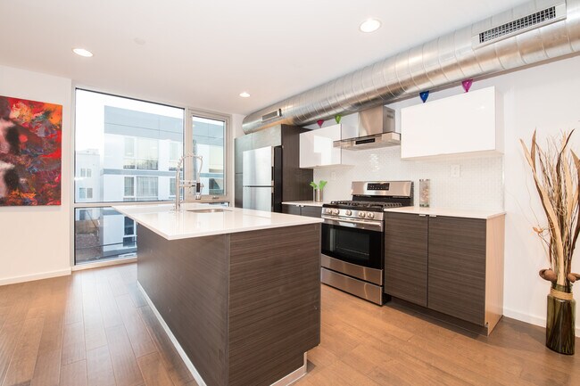 Foto del edificio - 1443 N 7th St