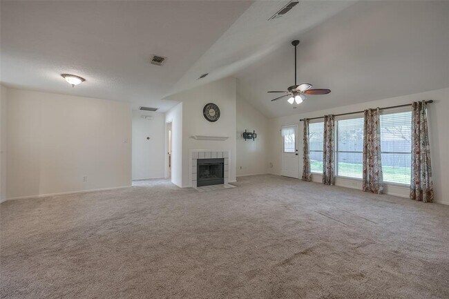 Building Photo - 1218 Summer Park Ln