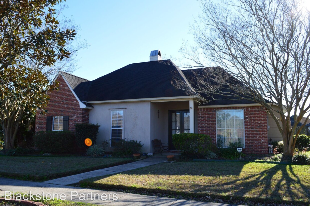 Primary Photo - 4 br, 2 bath House - 10826 Hilltree Dr