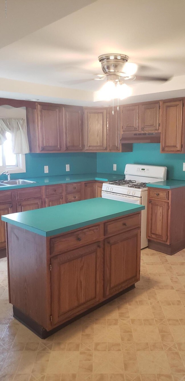 Building Photo - 134 Penn Ave