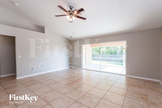 Foto del edificio - 2719 NW 10th St