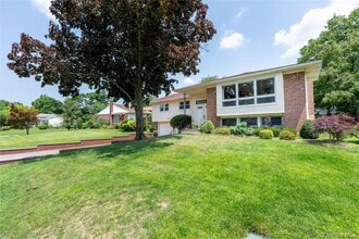 Building Photo - 18 Dogwood Rd
