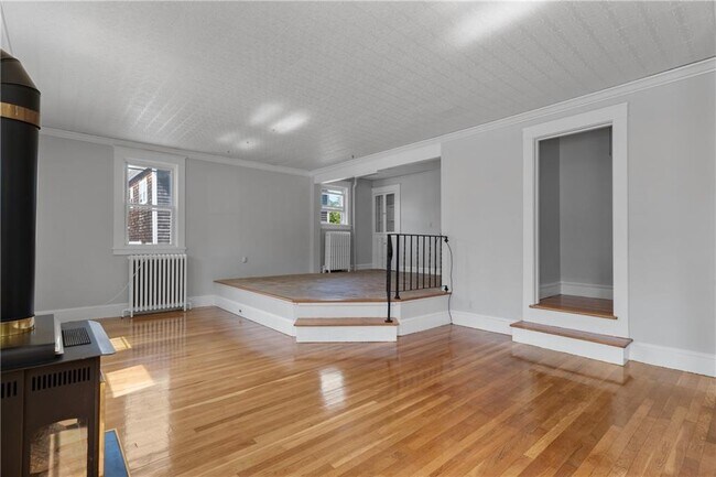 Building Photo - 42 Webster St