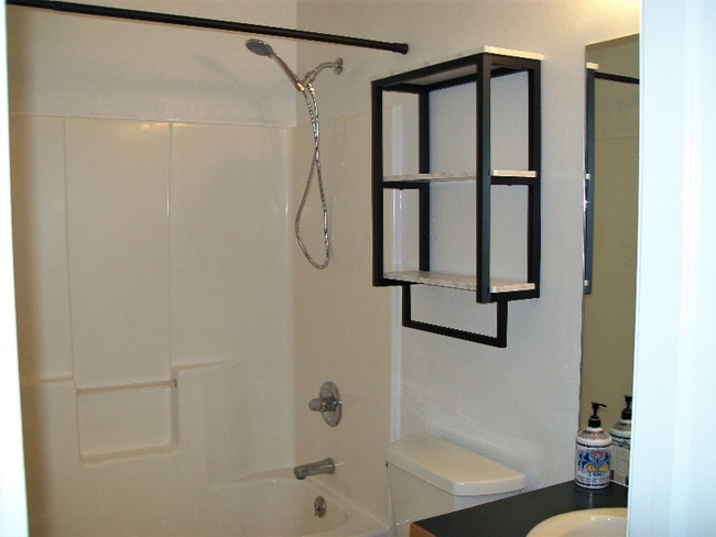 Building Photo - 4448 Lake Mead Dr