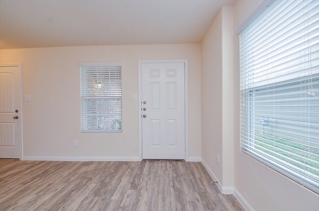 Building Photo - 24226 Ravenna Oaks Ct