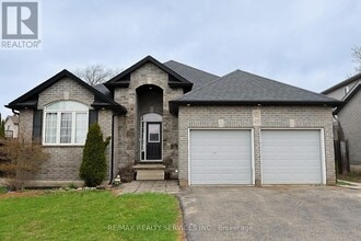 Building Photo - 49 Woodhatch Crescent