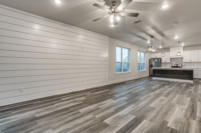 Photo - 2944 Forest Park Blvd Apartment