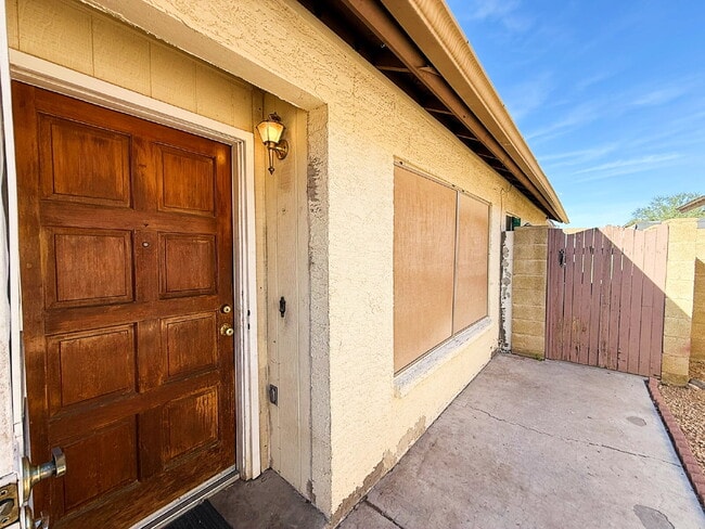 Building Photo - Charming 3-Bedroom Home for Rent in Highly Desirable Peoria School District!