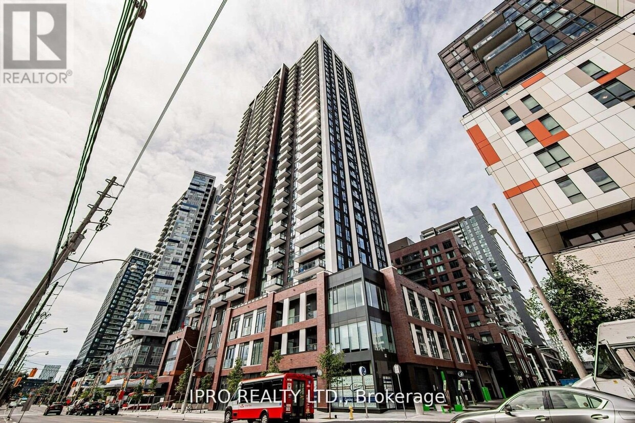 Primary Photo - 130-2130 River St