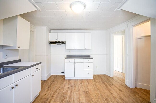 Foto del edificio - 83-85-85 Wilmont St