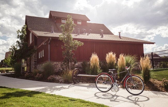Foto del edificio - Bucking Horse Apartments