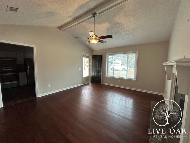 Foto del edificio - WINTER MOVE-IN SPECIAL: $500 OFF 1ST MONTH...